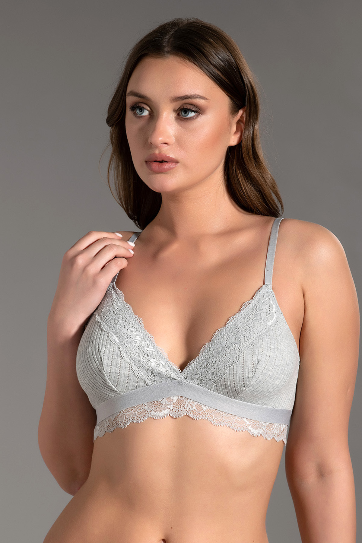 Kadın B Cup Bralet
